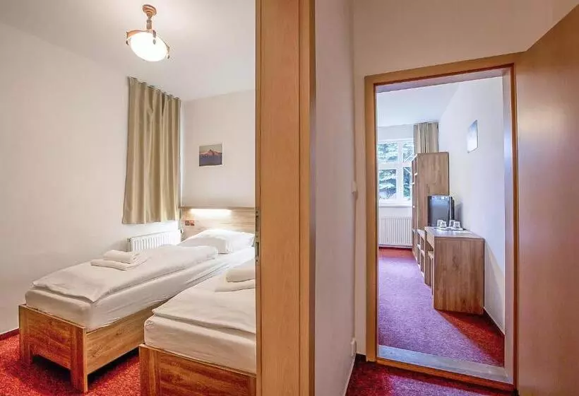 ペンション Penzión Lomnicky