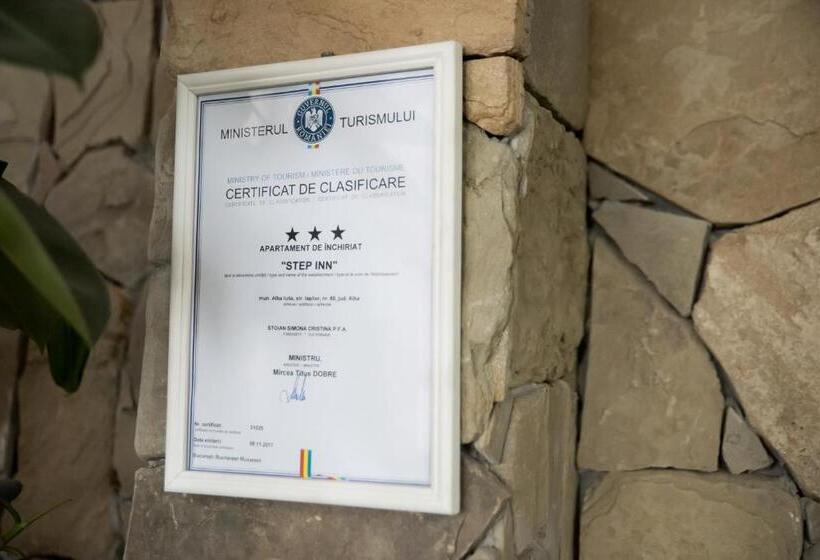 پانسیون Step Inn