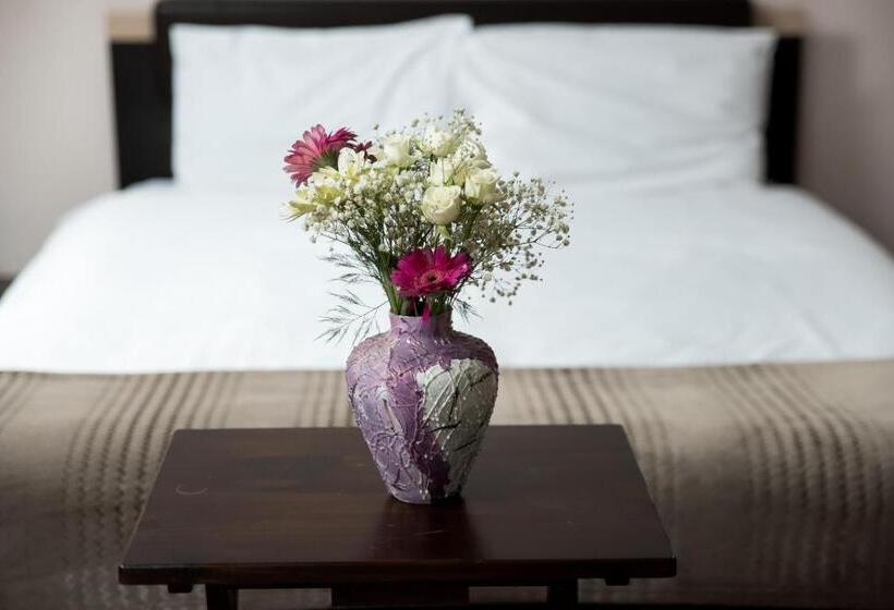 پانسیون Step Inn