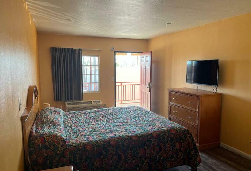 فندق على الطريق Palm Tree Inn