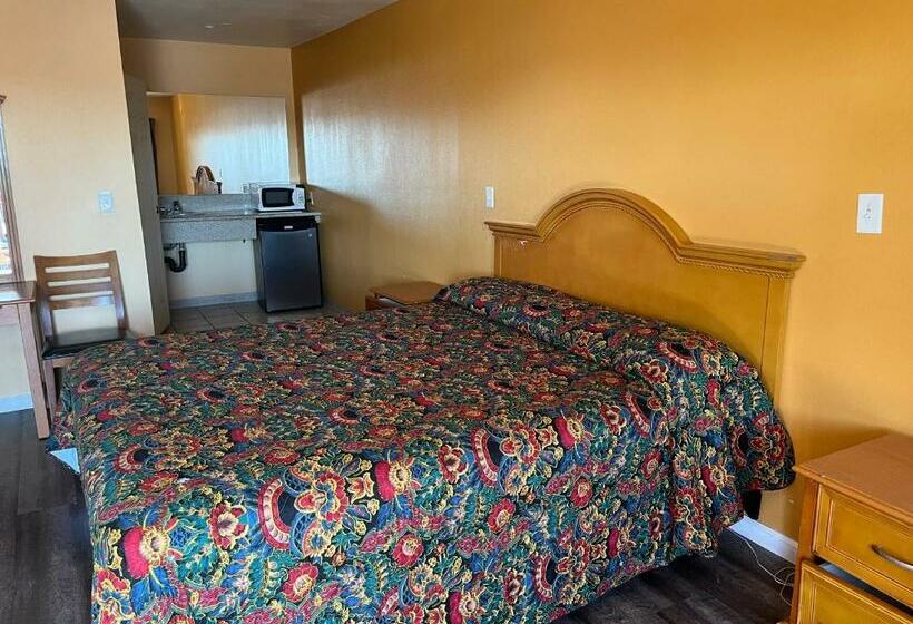 فندق على الطريق Palm Tree Inn