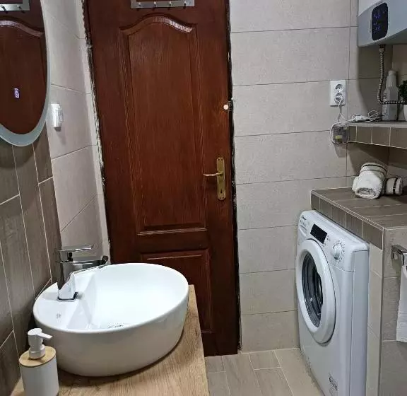 پانسیون Guesthouse Bit Accommodation