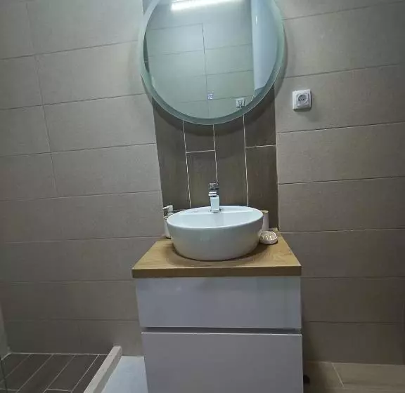 پانسیون Guesthouse Bit Accommodation