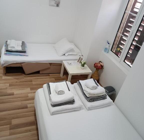 Pensión Guesthouse Bit Accommodation