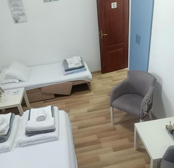 Pensión Guesthouse Bit Accommodation