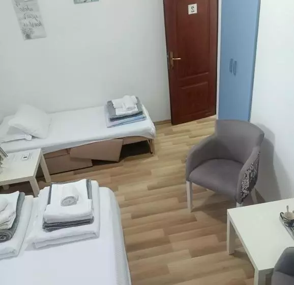 پانسیون Guesthouse Bit Accommodation