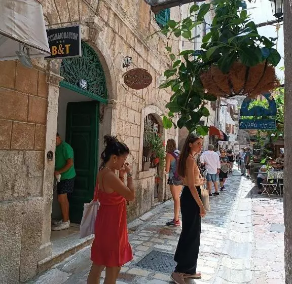 پانسیون Guesthouse Bit Accommodation