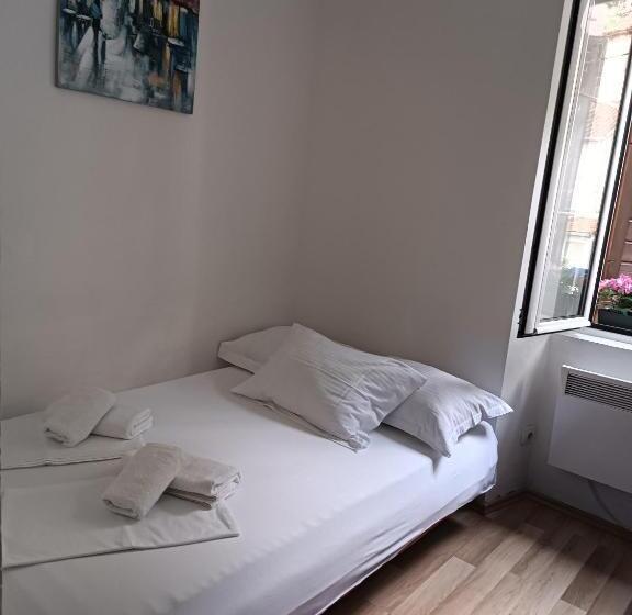 Pensión Guesthouse Bit Accommodation