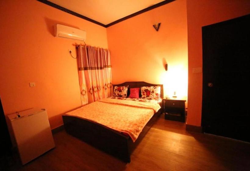 پانسیون Season Inn