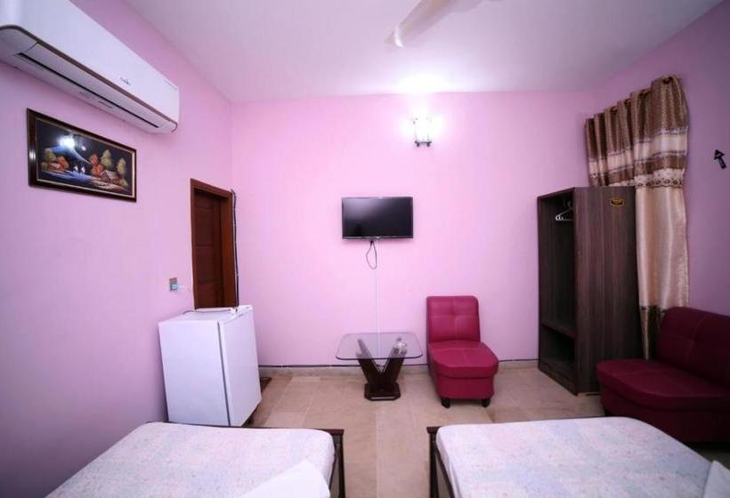 پانسیون Season Inn