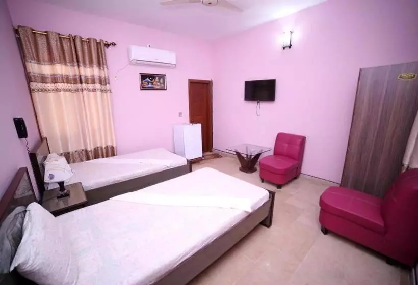 پانسیون Season Inn