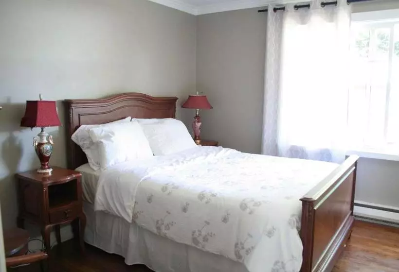 Majatalo Semi Centre House