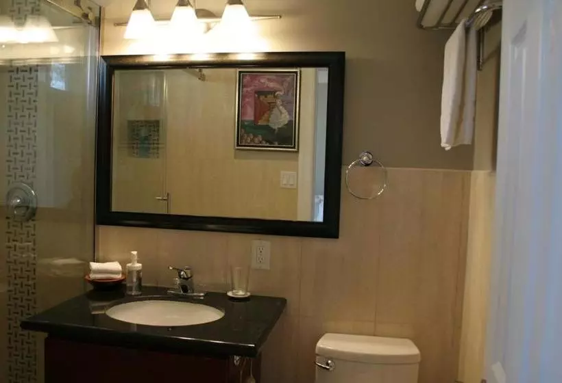 Majatalo Semi Centre House