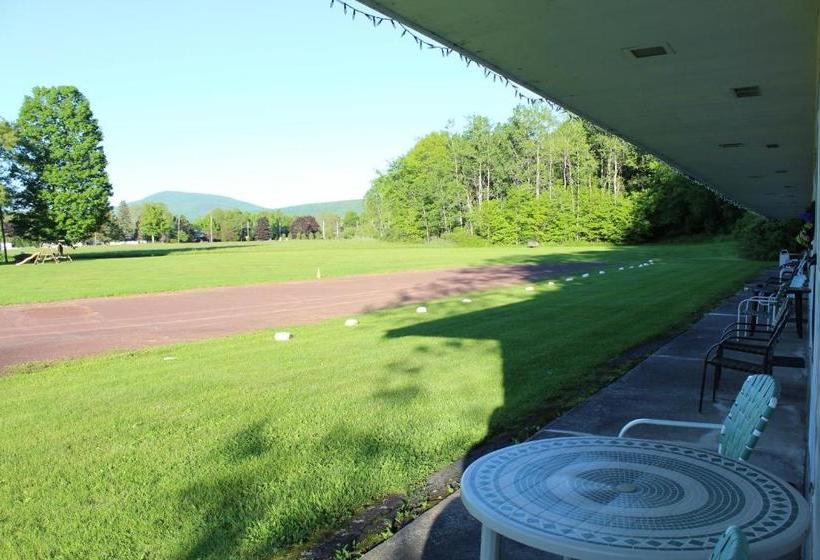 호스텔 Jimmy Oconnor's Windham Mtn Inn