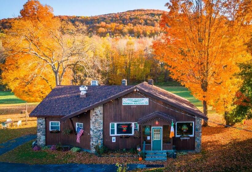 호스텔 Jimmy Oconnor's Windham Mtn Inn