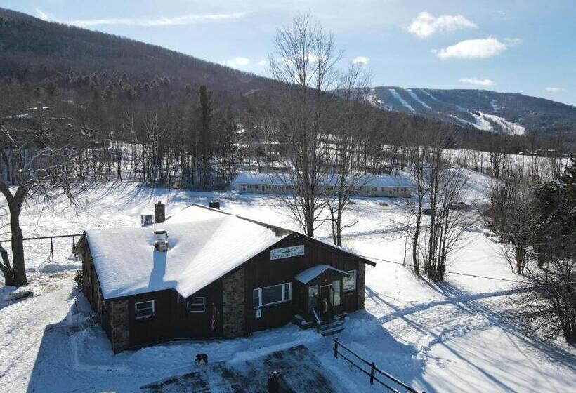 호스텔 Jimmy Oconnor's Windham Mtn Inn