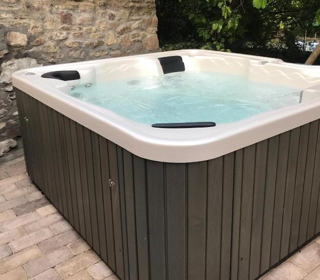 Пансион Fügekert   Bed&wine