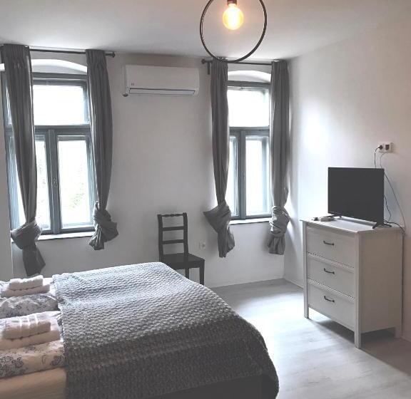 Пансион Fügekert   Bed&wine