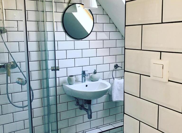 Пансион Fügekert   Bed&wine