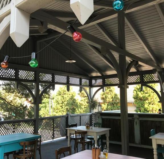 Пансион Fügekert   Bed&wine