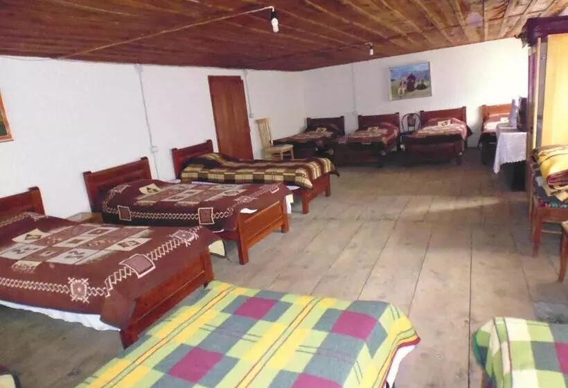 Pensió Kulla E Sadri Lukes