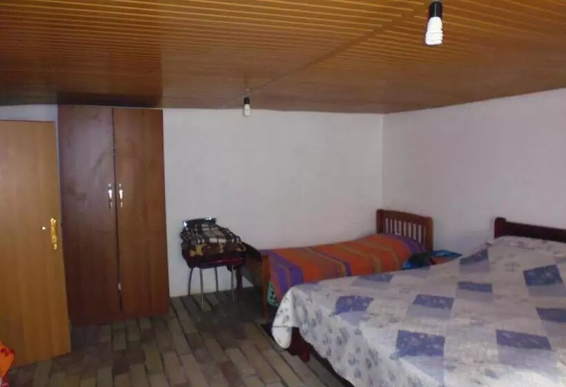 Pensió Kulla E Sadri Lukes