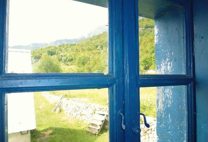 פנסיון Kulla E Sadri Lukes