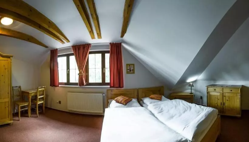 پانسیون Penzion & řízkárna