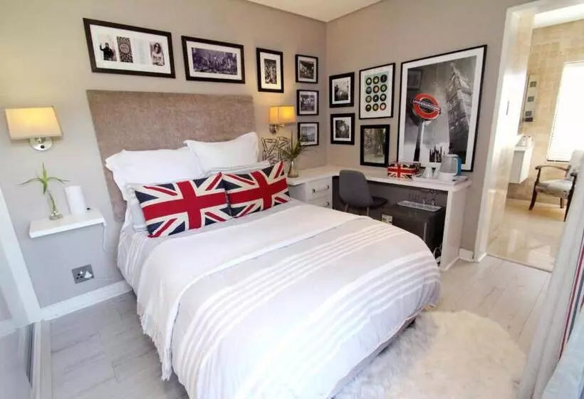 Majatalo Sea Dreams Guesthouse