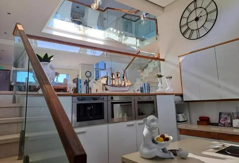 Majatalo Sea Dreams Guesthouse