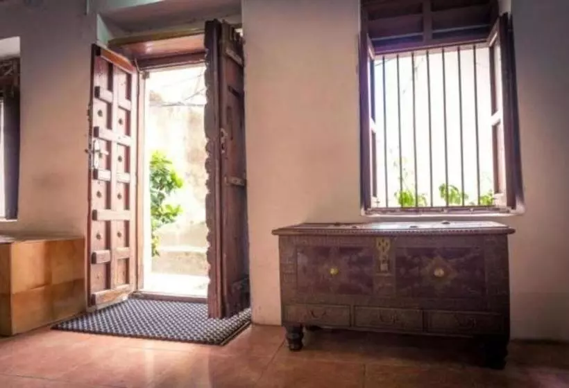 Retkeilymaja Karibu Inn