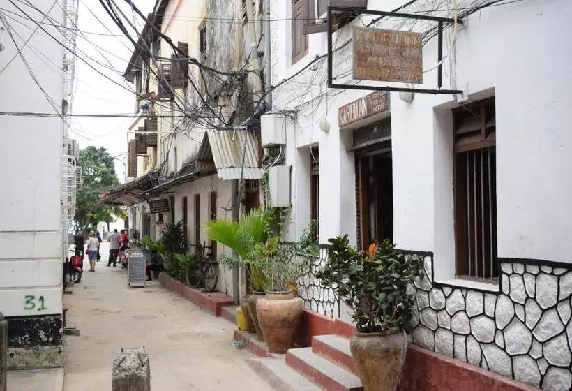 Retkeilymaja Karibu Inn