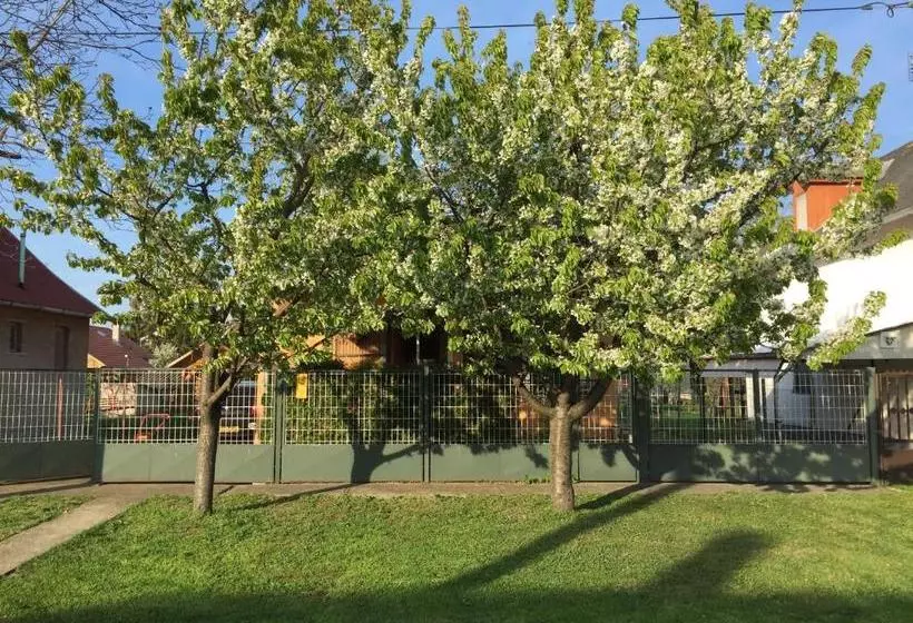 Majatalo Eszter Vendeghaz