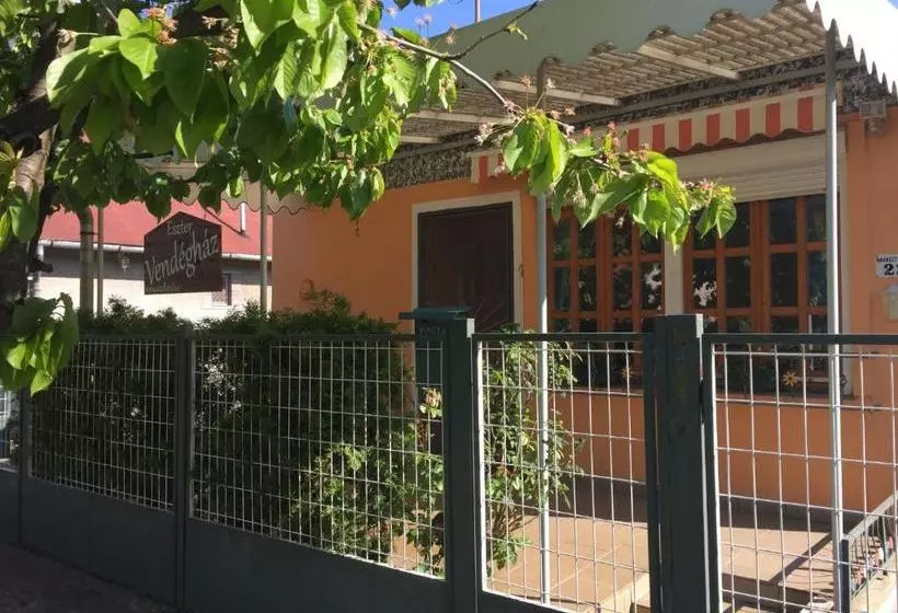 Majatalo Eszter Vendeghaz