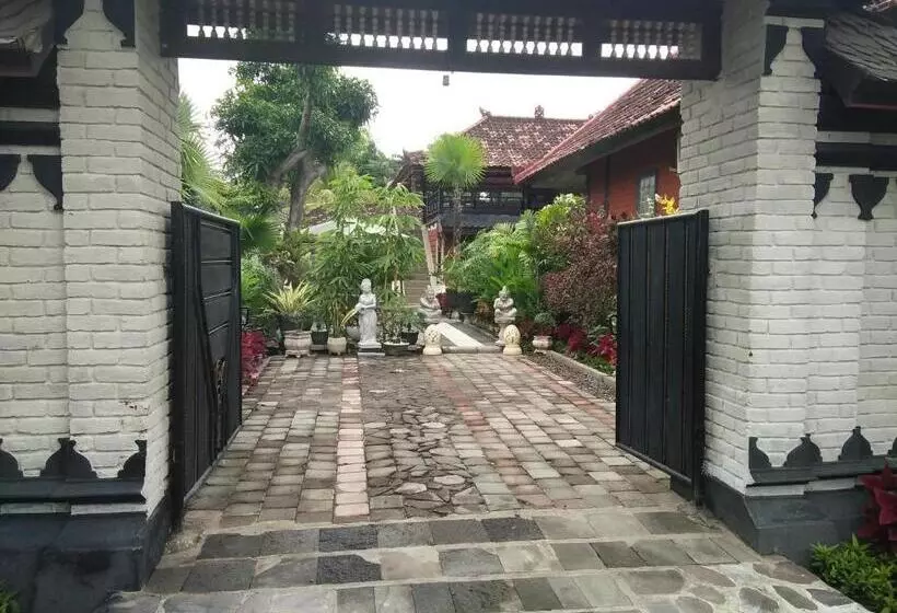 Majatalo The Arya Guest House