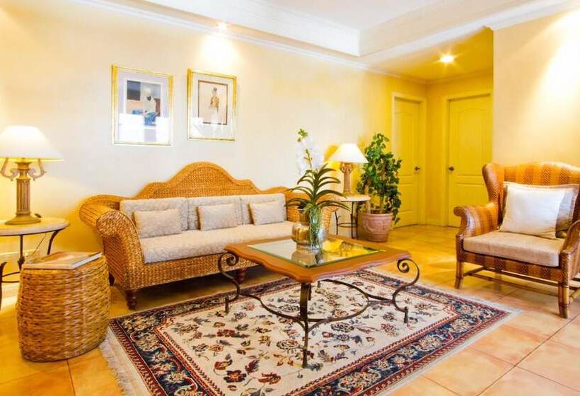 Sophia Suites Residence