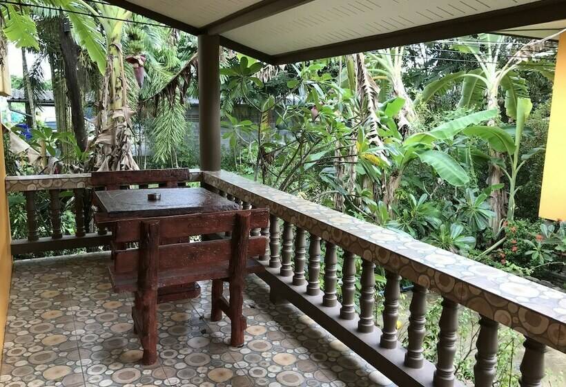 Pensão Baan Mek Lom