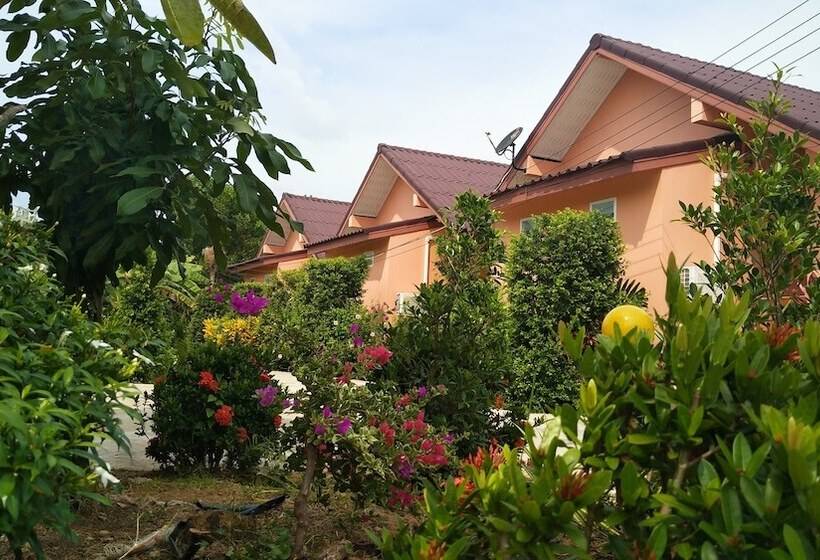 Pensão Baan Mek Lom