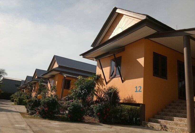 Pensão Baan Mek Lom