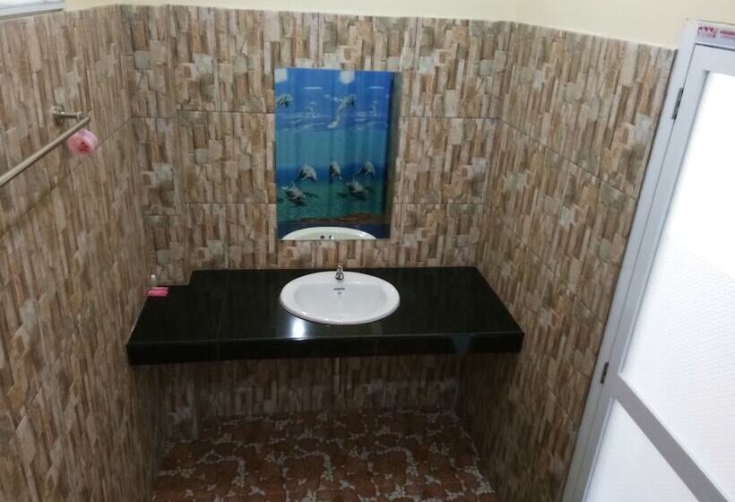 Pensão Baan Mek Lom