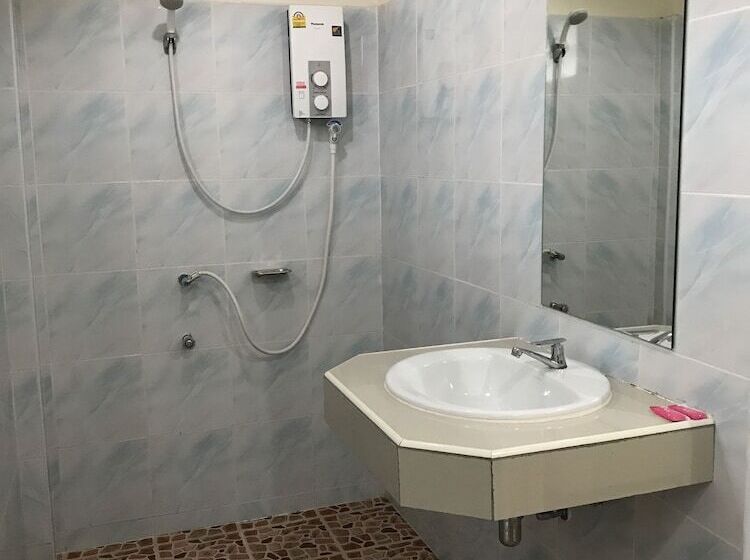 Pensão Baan Mek Lom