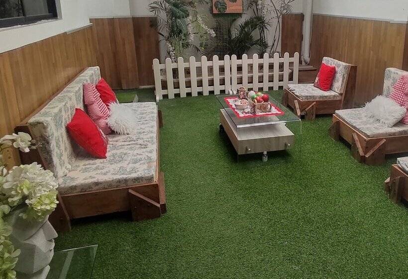 پانسیون Costa Verde Hostal