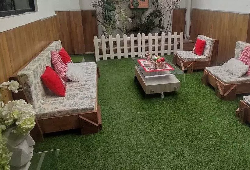 Majatalo Costa Verde Hostal