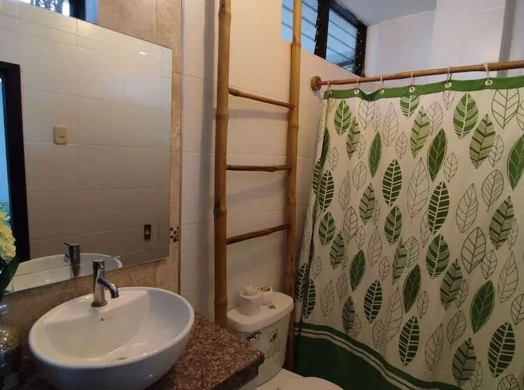 Majatalo Costa Verde Hostal