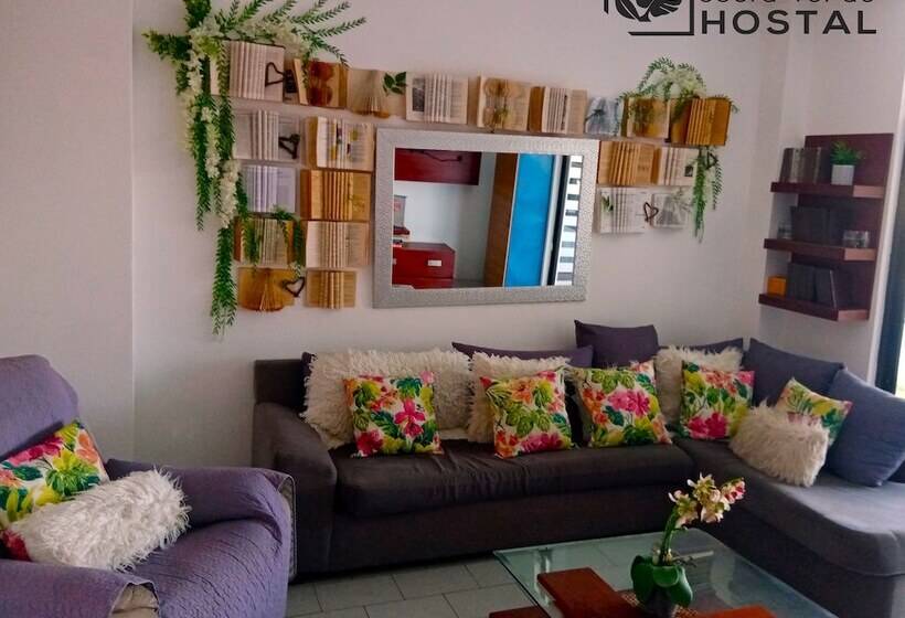 پانسیون Costa Verde Hostal