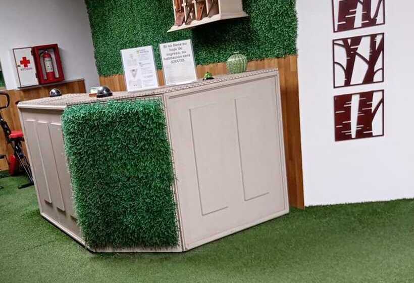 پانسیون Costa Verde Hostal