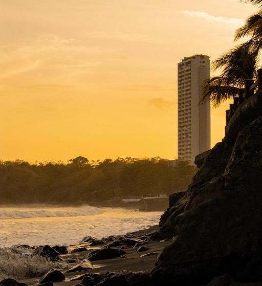 Общежитие Panama Beach Lodge