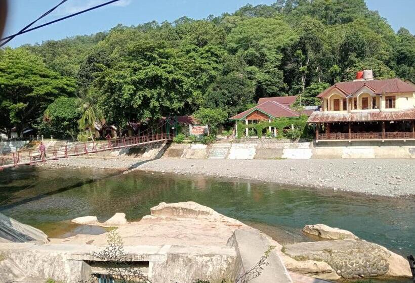 بنسيون Fun Family Guest House N Jungle Tour