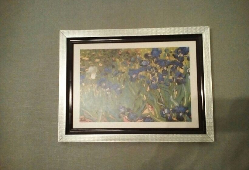 بنسيون Little Bear Guesthouse And Restaurant