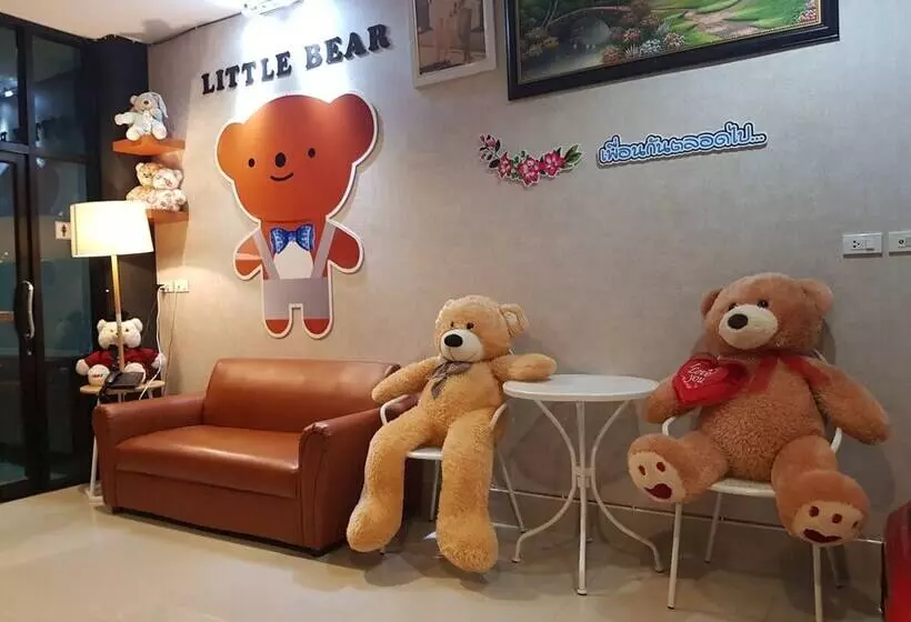 ペンション Little Bear Guesthouse And Restaurant